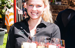 Getränkeservicepersonal für Events Aachen